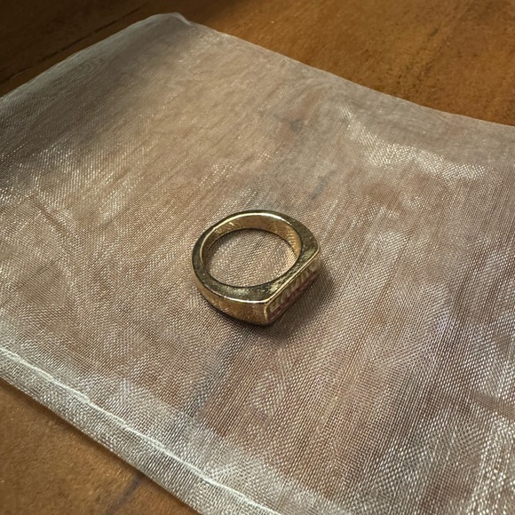 Gold HOWDY ring - Picture 3 of 3